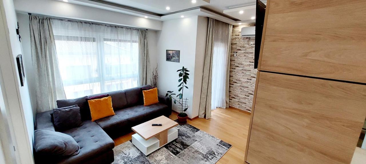 Extra Apartman City Centre Banja Luka Ngoại thất bức ảnh