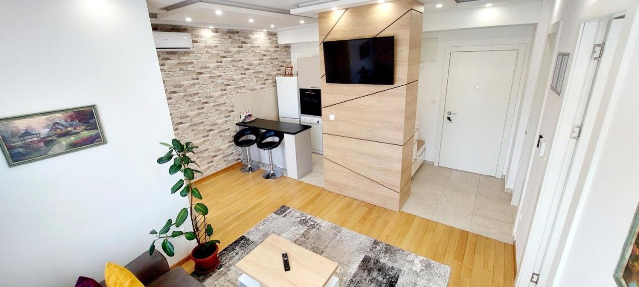 Extra Apartman City Centre Banja Luka Ngoại thất bức ảnh