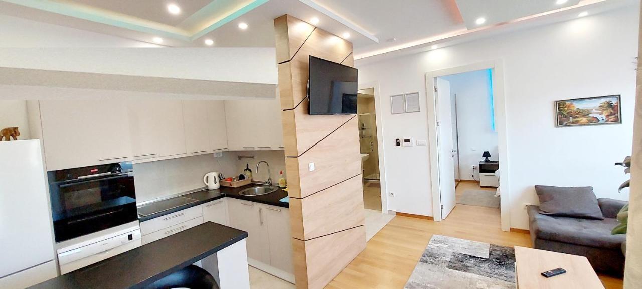 Extra Apartman City Centre Banja Luka Ngoại thất bức ảnh